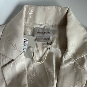 Brixton Beige silk button up, short sleeve